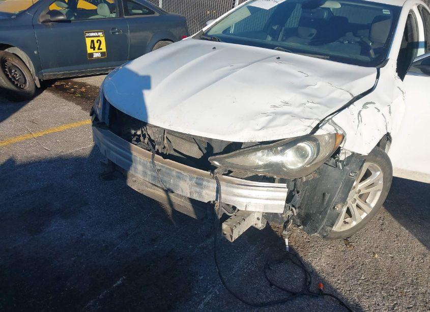 Photo 6 of 2015 Chrysler 200 LIMITED (VIN 1C3CCCAB8FN650264)