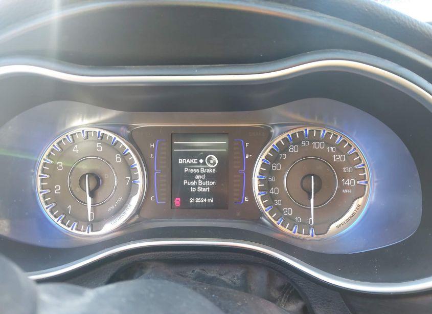 Photo 7 of 2015 Chrysler 200 LIMITED (VIN 1C3CCCAB8FN650264)