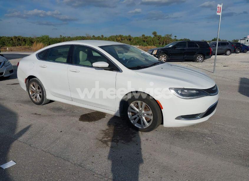 2015 Chrysler 200 LIMITED (VIN 1C3CCCAB8FN659613) main photo