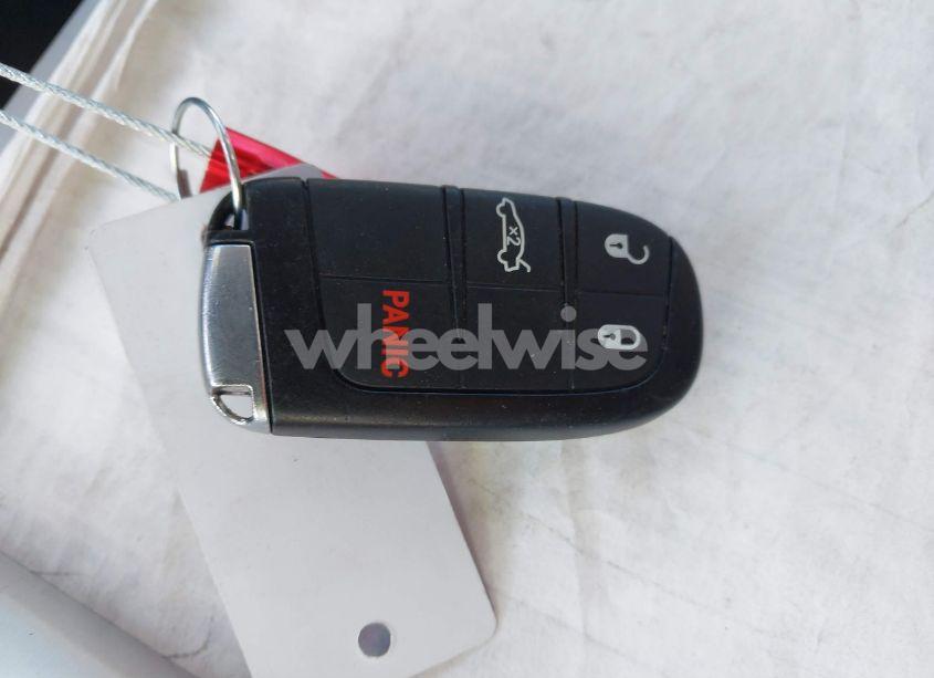 Photo 11 of 2015 Chrysler 200 LIMITED (VIN 1C3CCCAB8FN661717)