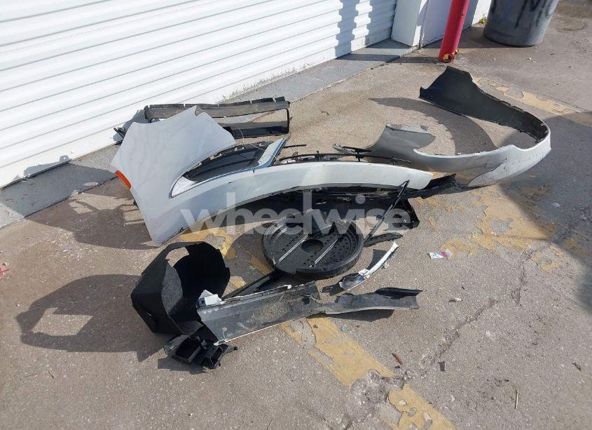 Photo 12 of 2015 Chrysler 200 LIMITED (VIN 1C3CCCAB8FN661717)