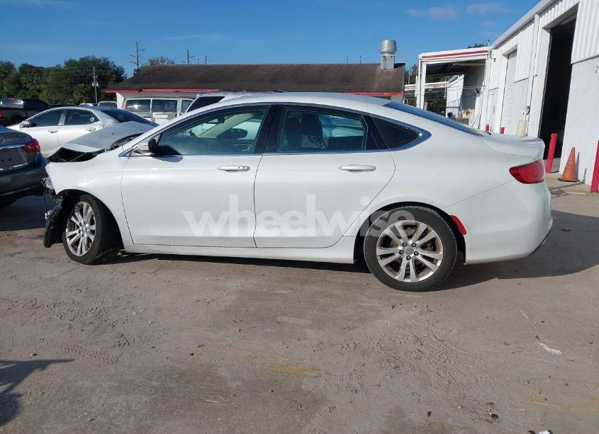 Photo 15 of 2015 Chrysler 200 LIMITED (VIN 1C3CCCAB8FN661717)