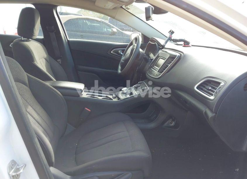 Photo 5 of 2015 Chrysler 200 LIMITED (VIN 1C3CCCAB8FN661717)