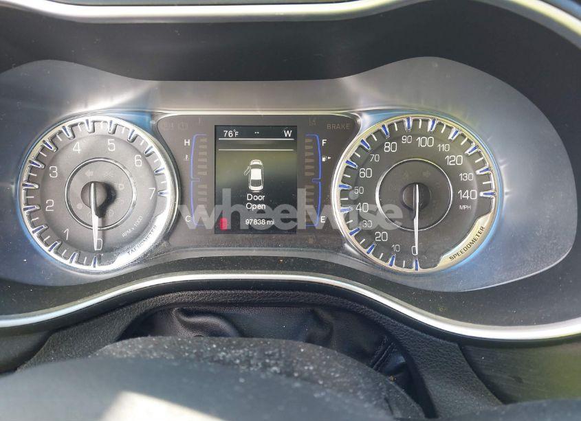 Photo 7 of 2015 Chrysler 200 LIMITED (VIN 1C3CCCAB8FN661717)