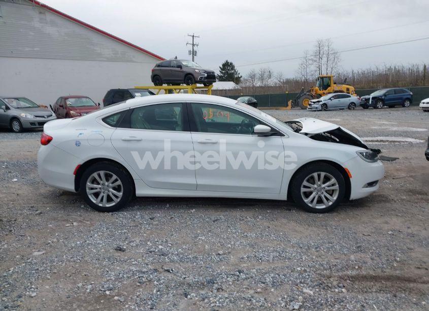 Photo 13 of 2015 Chrysler 200 LIMITED (VIN 1C3CCCAB8FN669588)