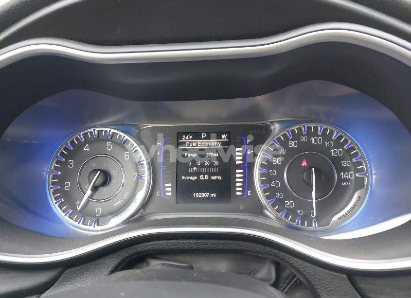 Photo 7 of 2015 Chrysler 200 LIMITED (VIN 1C3CCCAB8FN669588)