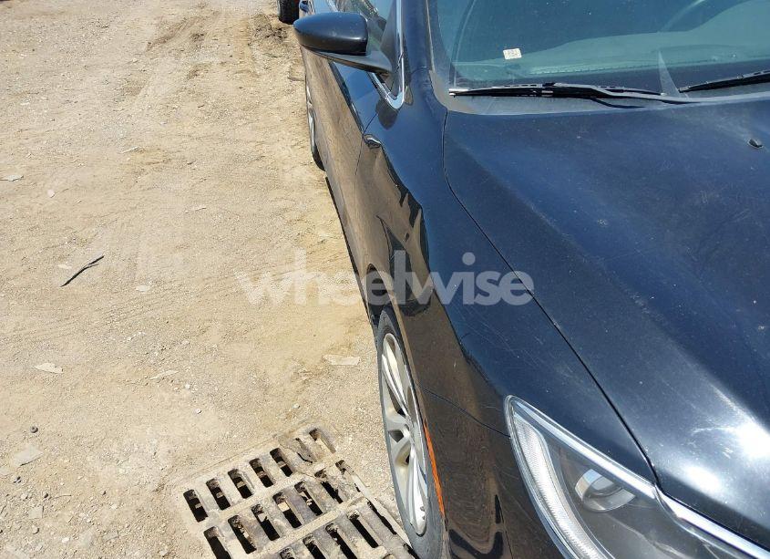 Photo 6 of 2015 Chrysler 200 LIMITED (VIN 1C3CCCAB8FN670305)