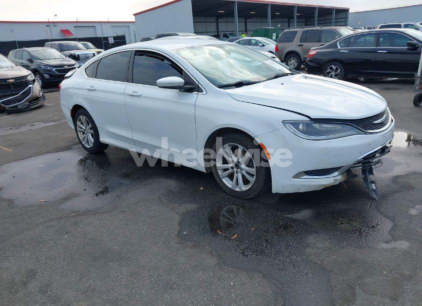 2015 Chrysler 200 LIMITED (VIN 1C3CCCAB8FN671163) main photo