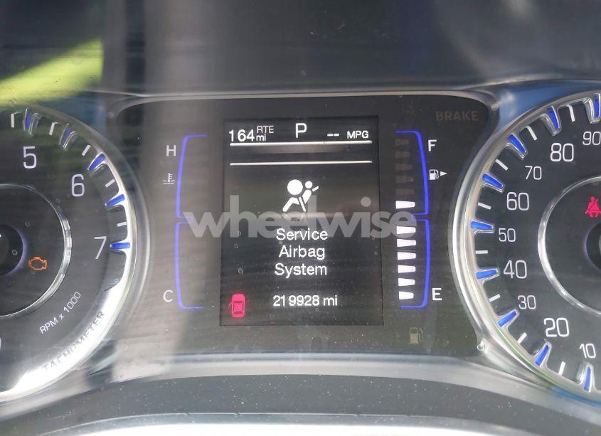 Photo 15 of 2015 Chrysler 200 LIMITED (VIN 1C3CCCAB8FN671163)