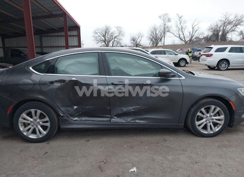 Photo 13 of 2015 Chrysler 200 LIMITED (VIN 1C3CCCAB8FN671325)