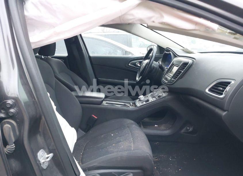 Photo 5 of 2015 Chrysler 200 LIMITED (VIN 1C3CCCAB8FN671325)