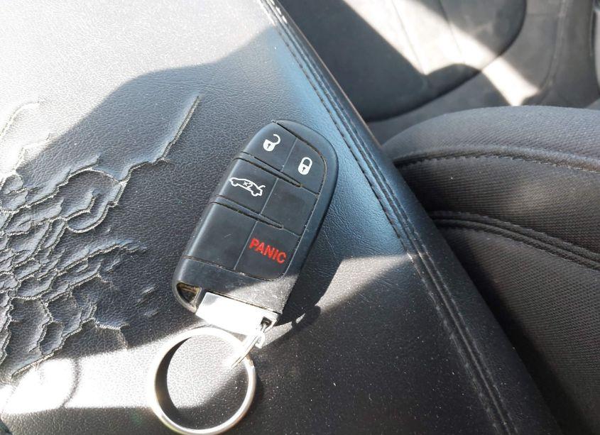 Photo 11 of 2015 Chrysler 200 LIMITED (VIN 1C3CCCAB8FN683121)