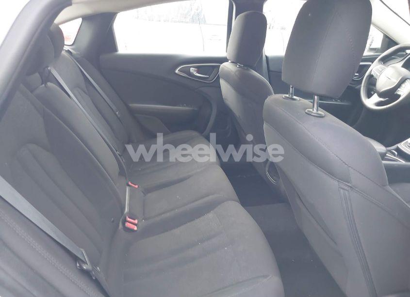 Photo 8 of 2015 Chrysler 200 LIMITED (VIN 1C3CCCAB8FN698234)