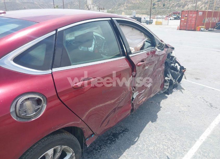 Photo 6 of 2015 Chrysler 200 LIMITED (VIN 1C3CCCAB8FN705635)