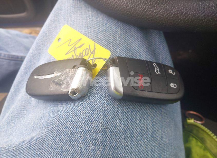 Photo 11 of 2015 Chrysler 200 LIMITED (VIN 1C3CCCAB8FN707577)