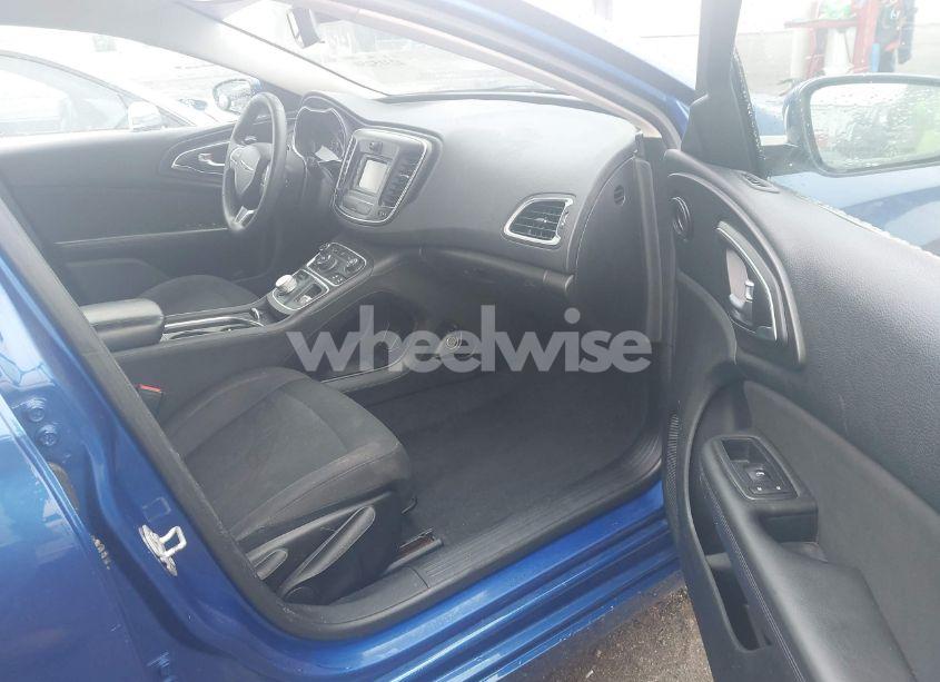 Photo 5 of 2015 Chrysler 200 LIMITED (VIN 1C3CCCAB8FN707577)