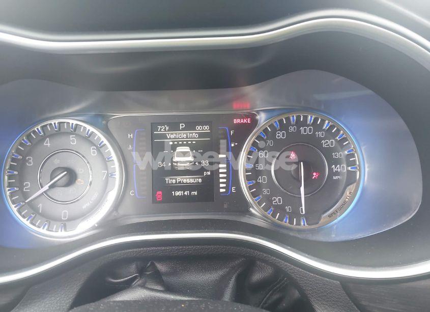 Photo 7 of 2015 Chrysler 200 LIMITED (VIN 1C3CCCAB8FN707577)