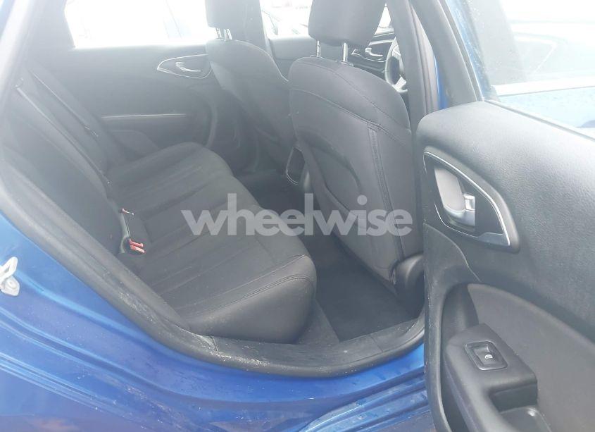 Photo 8 of 2015 Chrysler 200 LIMITED (VIN 1C3CCCAB8FN707577)