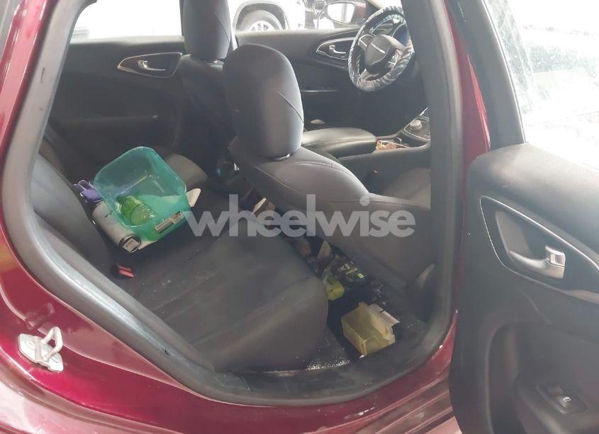 Photo 8 of 2015 Chrysler 200 LIMITED (VIN 1C3CCCAB8FN711953)