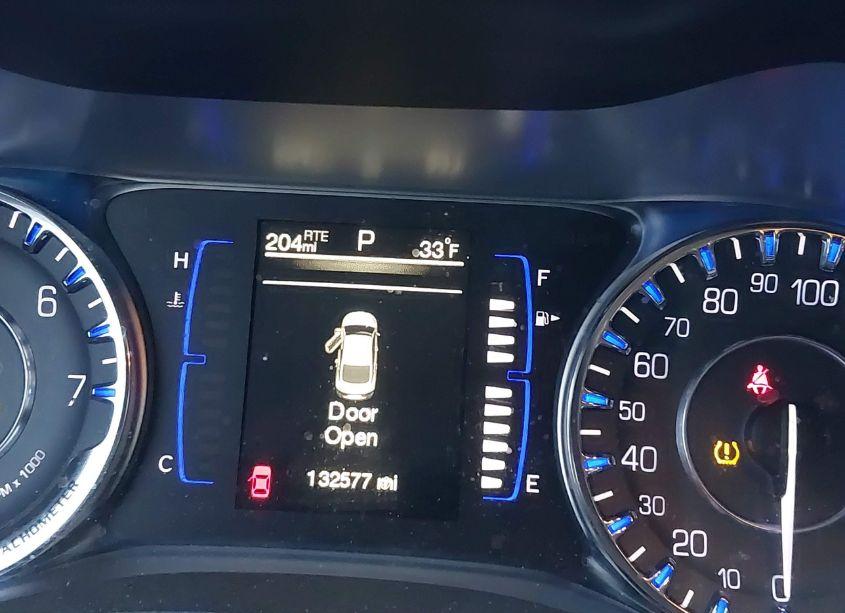 Photo 7 of 2015 Chrysler 200 LIMITED (VIN 1C3CCCAB8FN723066)