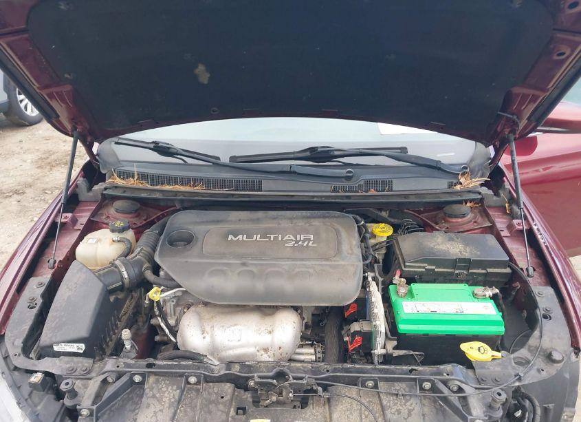 Photo 10 of 2015 Chrysler 200 LIMITED (VIN 1C3CCCAB8FN740305)