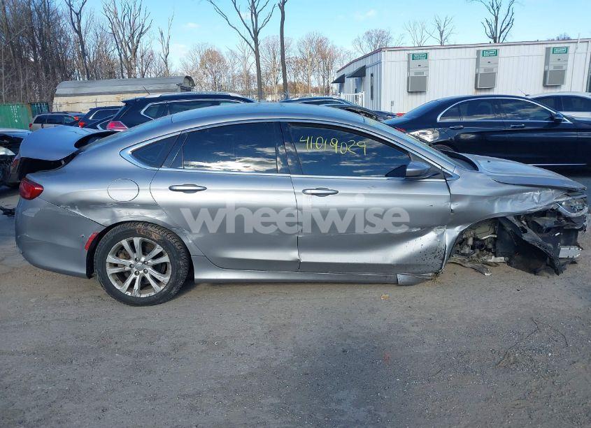 Photo 13 of 2015 Chrysler 200 LIMITED (VIN 1C3CCCAB8FN751241)