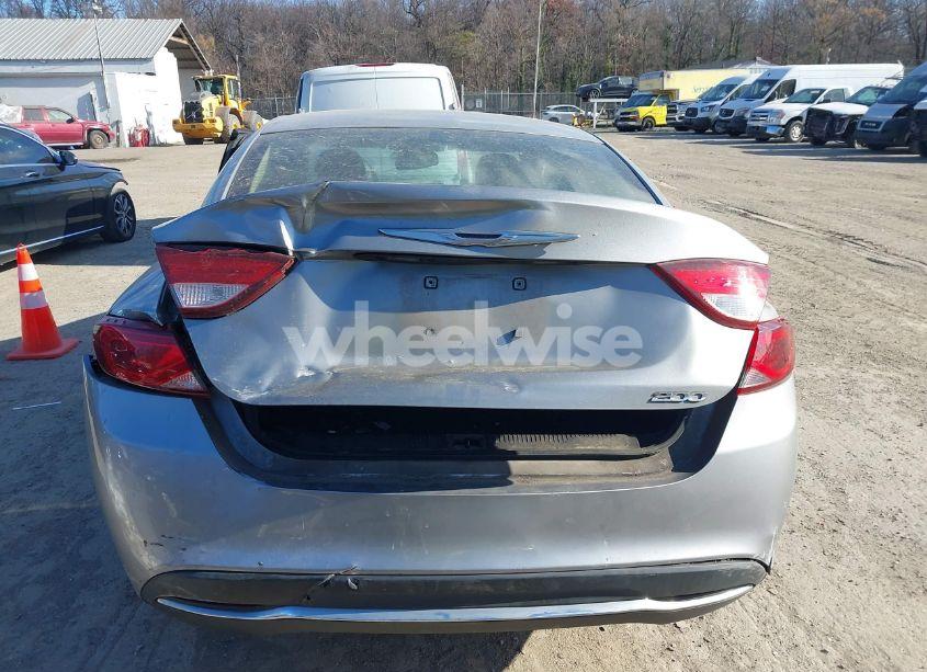 Photo 16 of 2015 Chrysler 200 LIMITED (VIN 1C3CCCAB8FN751241)
