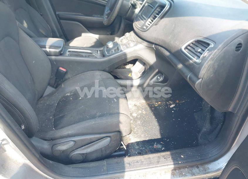 Photo 5 of 2015 Chrysler 200 LIMITED (VIN 1C3CCCAB8FN751241)