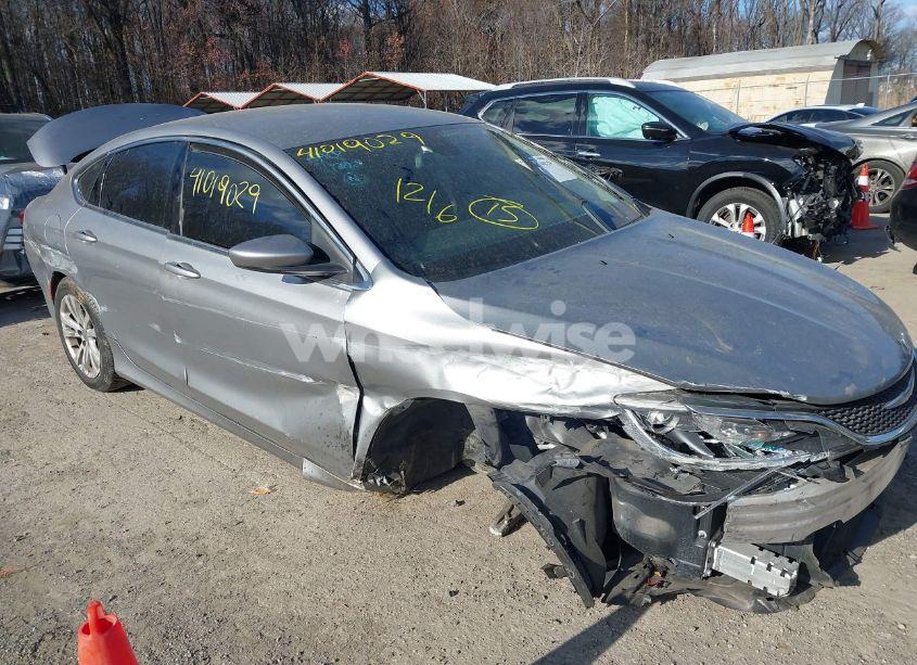 Photo 6 of 2015 Chrysler 200 LIMITED (VIN 1C3CCCAB8FN751241)