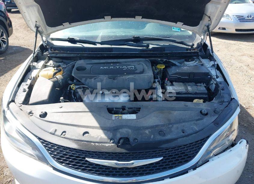 Photo 10 of 2016 Chrysler 200 LIMITED (VIN 1C3CCCAB8GN109121)