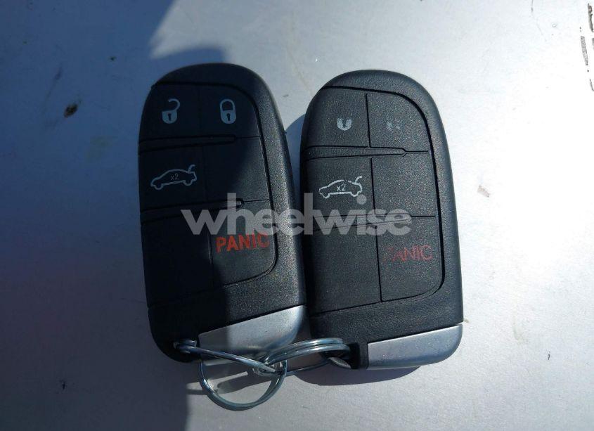 Photo 11 of 2016 Chrysler 200 LIMITED (VIN 1C3CCCAB8GN109121)