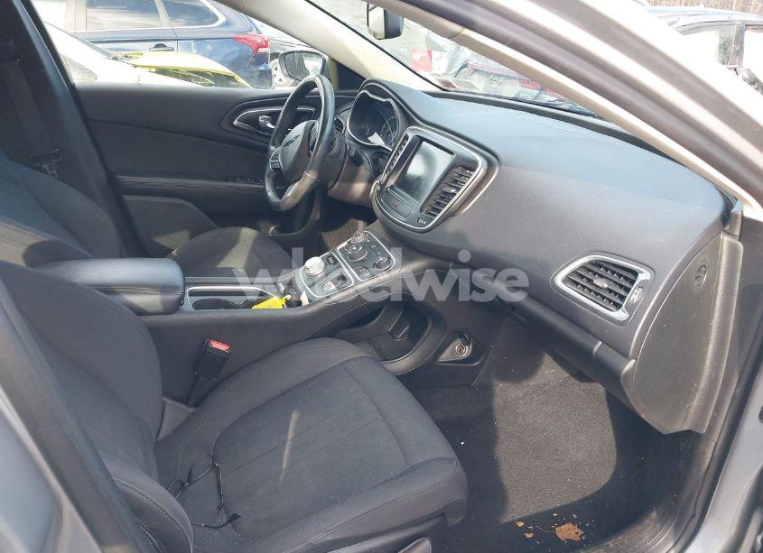 Photo 5 of 2016 Chrysler 200 LIMITED (VIN 1C3CCCAB8GN115274)