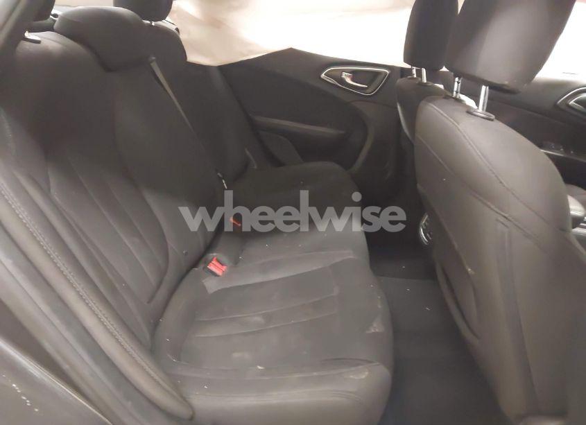 Photo 8 of 2016 Chrysler 200 LIMITED (VIN 1C3CCCAB8GN120300)