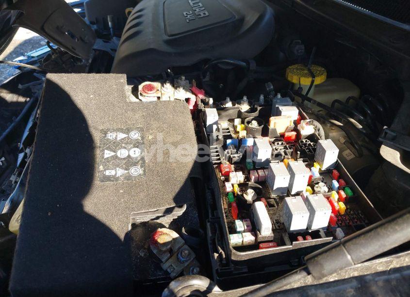 Photo 10 of 2016 Chrysler 200 LIMITED (VIN 1C3CCCAB8GN131121)