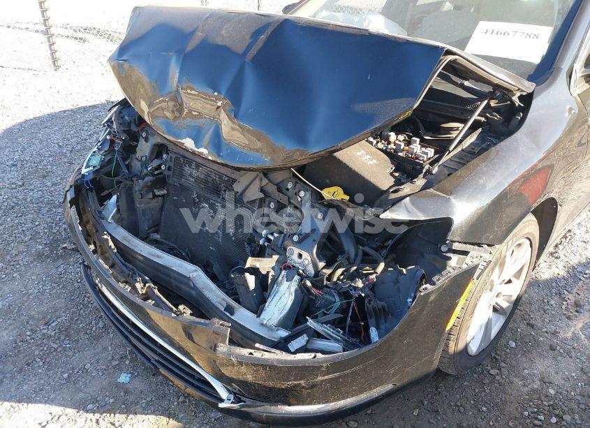 Photo 6 of 2016 Chrysler 200 LIMITED (VIN 1C3CCCAB8GN131121)