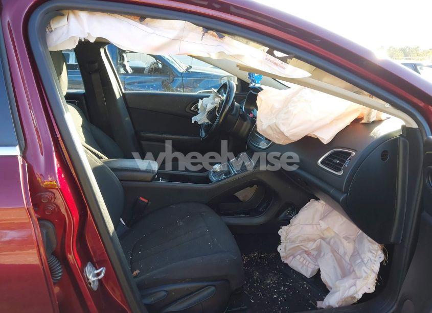 Photo 5 of 2016 Chrysler 200 LIMITED (VIN 1C3CCCAB8GN145035)