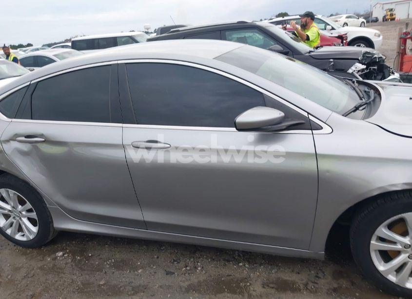 Photo 13 of 2016 Chrysler 200 LIMITED (VIN 1C3CCCAB8GN155127)