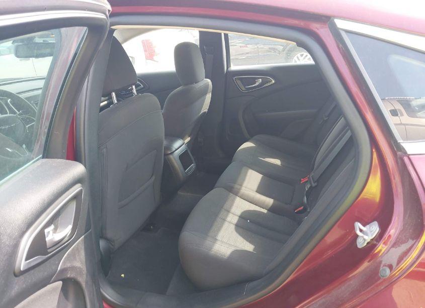 Photo 8 of 2016 Chrysler 200 LIMITED (VIN 1C3CCCAB8GN166337)