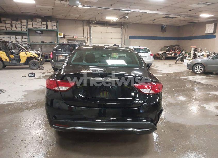 Photo 16 of 2015 Chrysler 200 LIMITED (VIN 1C3CCCAB9FN503886)