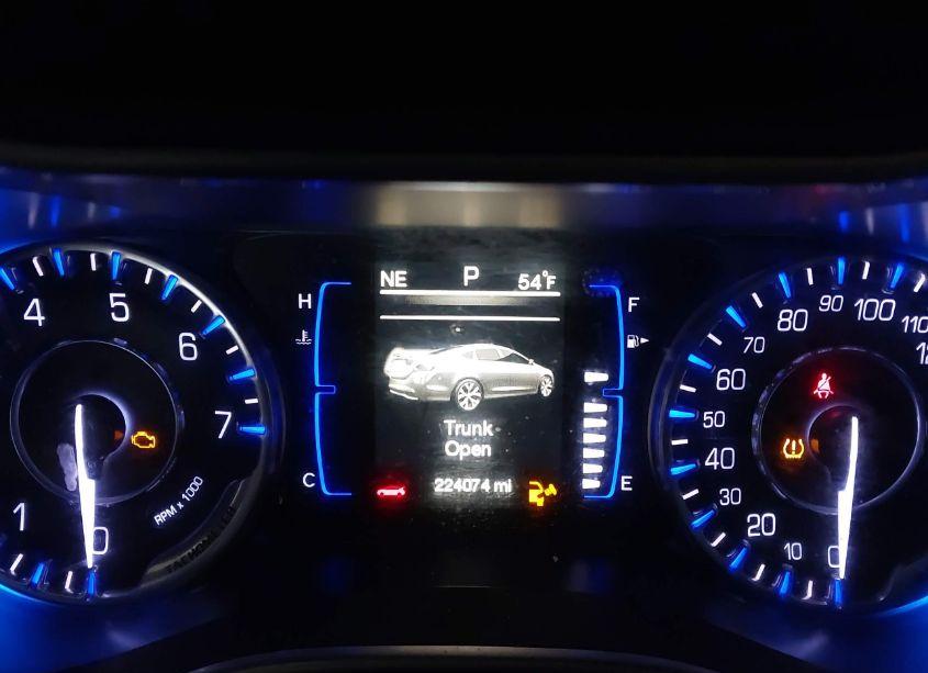 Photo 7 of 2015 Chrysler 200 LIMITED (VIN 1C3CCCAB9FN526861)