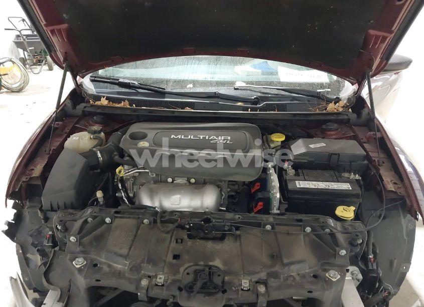 Photo 10 of 2015 Chrysler 200 LIMITED (VIN 1C3CCCAB9FN534748)