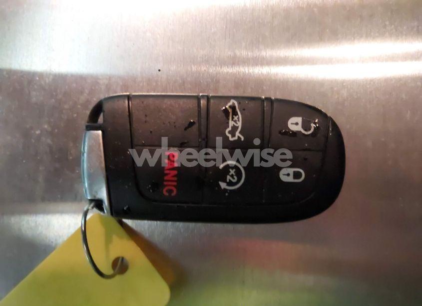 Photo 11 of 2015 Chrysler 200 LIMITED (VIN 1C3CCCAB9FN534748)