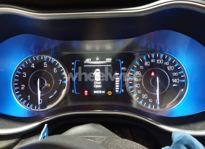 Photo 7 of 2015 Chrysler 200 LIMITED (VIN 1C3CCCAB9FN534748)