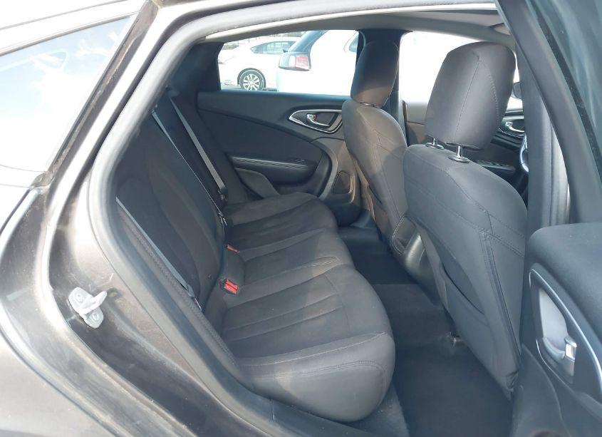 Photo 8 of 2015 Chrysler 200 LIMITED (VIN 1C3CCCAB9FN535317)