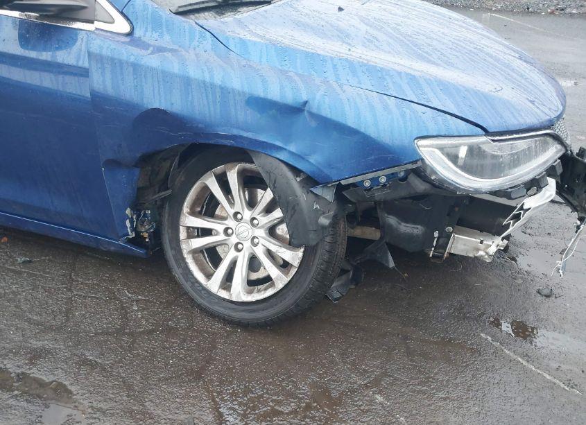 Photo 14 of 2015 Chrysler 200 LIMITED (VIN 1C3CCCAB9FN536449)