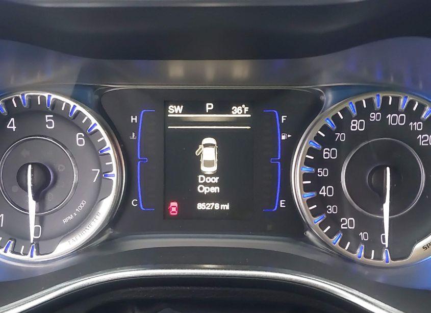 Photo 7 of 2015 Chrysler 200 LIMITED (VIN 1C3CCCAB9FN536449)