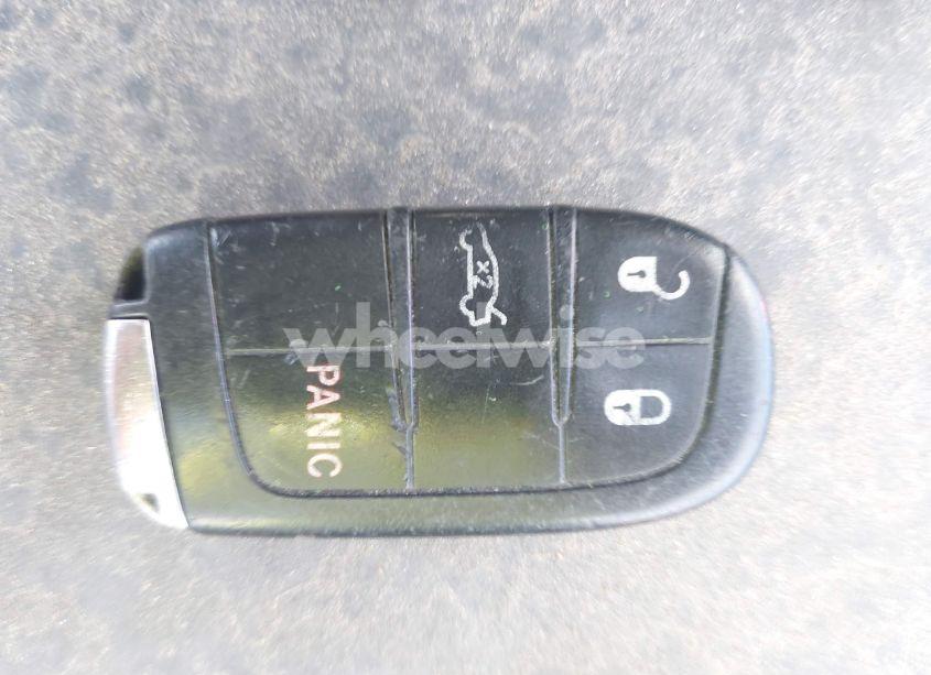 Photo 11 of 2015 Chrysler 200 LIMITED (VIN 1C3CCCAB9FN557964)