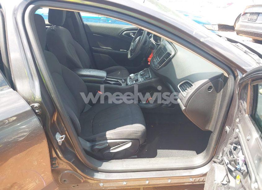 Photo 5 of 2015 Chrysler 200 LIMITED (VIN 1C3CCCAB9FN557964)