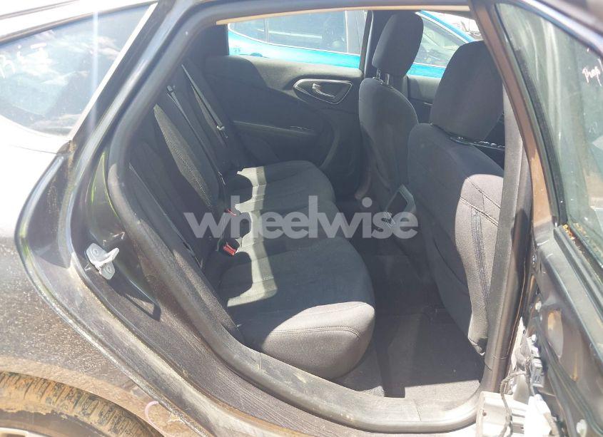 Photo 8 of 2015 Chrysler 200 LIMITED (VIN 1C3CCCAB9FN557964)