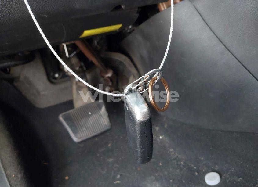 Photo 11 of 2015 Chrysler 200 LIMITED (VIN 1C3CCCAB9FN561609)